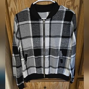 SHEIN Monochrome Checkered Zip-Up Sweater